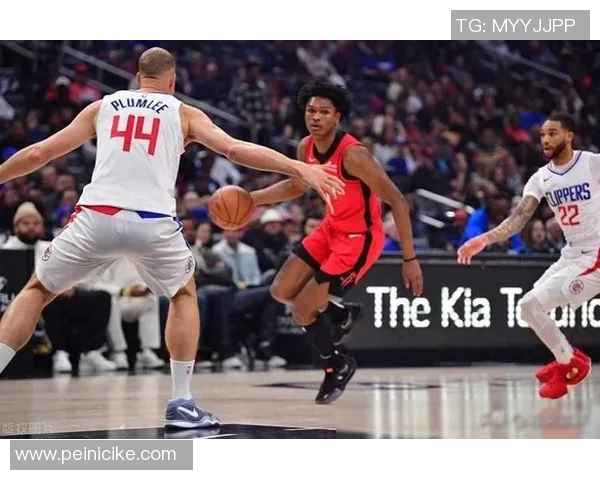 2015年火箭与快船精彩对决回顾CCTV全程直播精彩瞬间分析